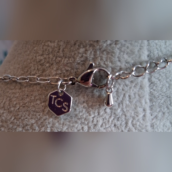 EUC Swarovski Touchstone Crystal Formal Elegant Everyday Necklace Jewelery - Picture 4 of 4